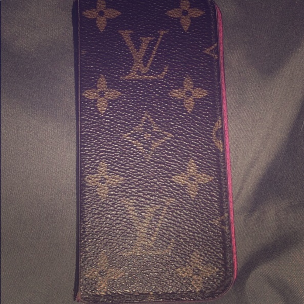 Authentic Louis Vuitton iPhone 6/6s phone case